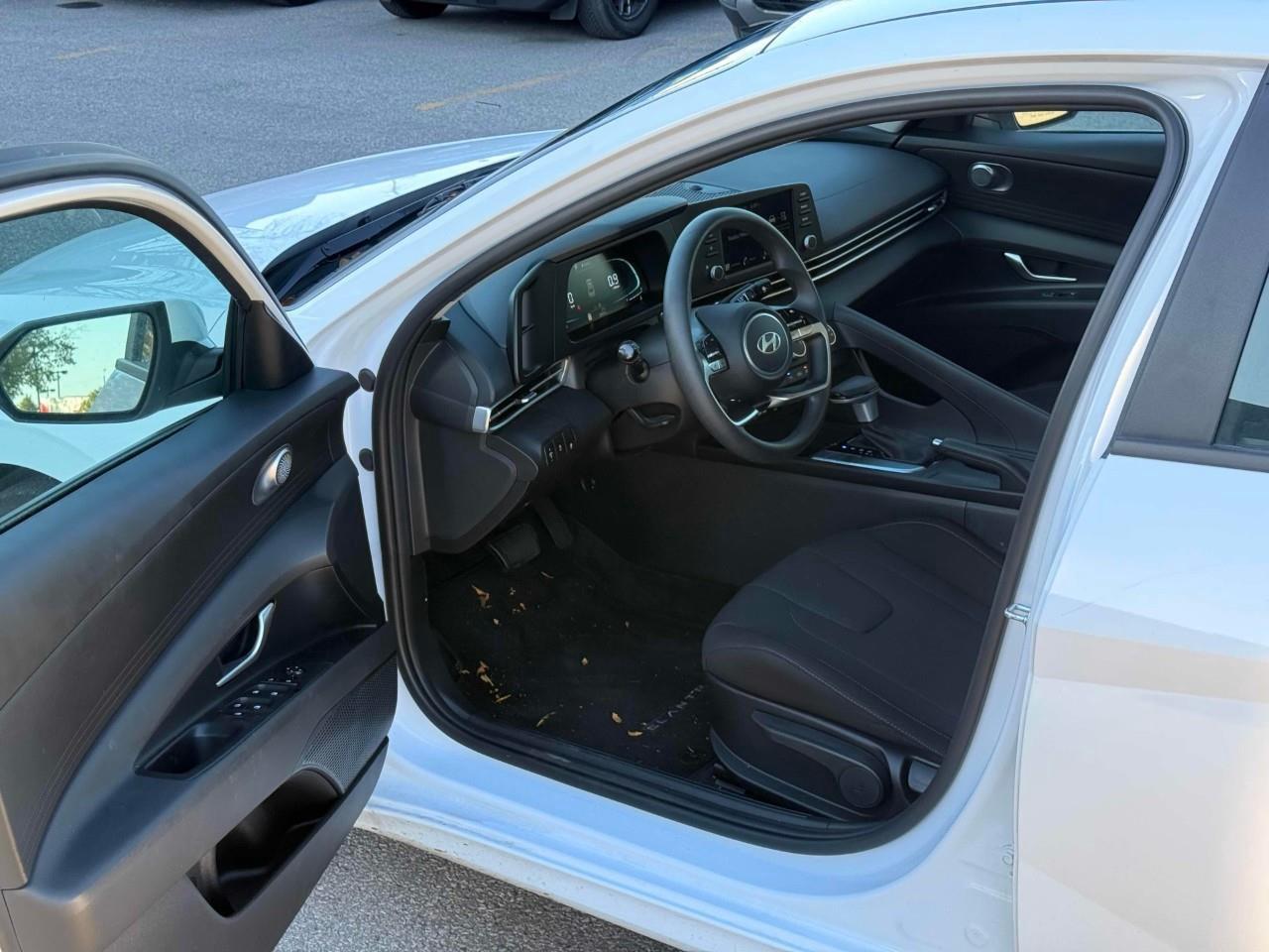 2026 Hyundai Elantra ESSENTIAL 4DR SEDAN Photo