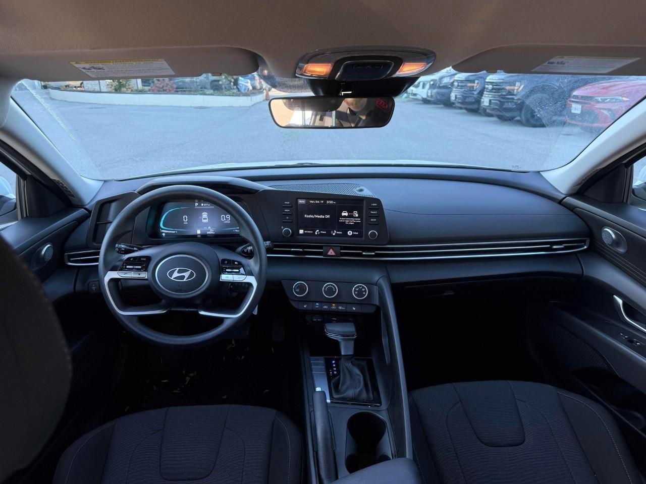 2026 Hyundai Elantra ESSENTIAL 4DR SEDAN Photo