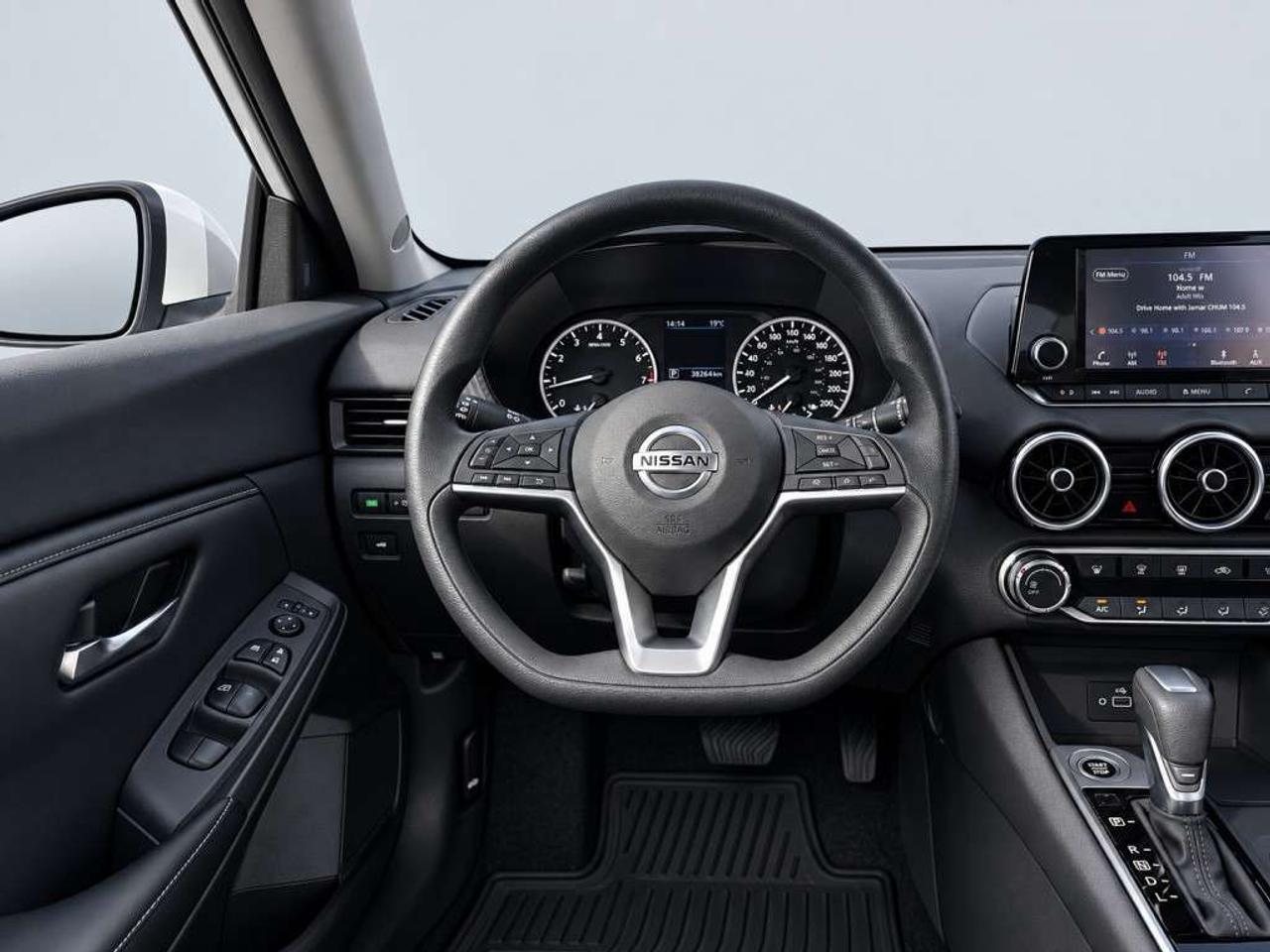 2021 Nissan Sentra S / HEATED SEATS / BLIND SPOT / LANE ASSIST / BACKUP CAM / APPLE CARPLAY Photo