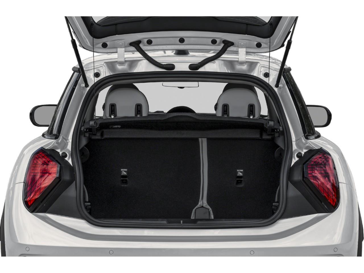 2027 MINI 3 Door Cooper C 2dr Hatchback Photo