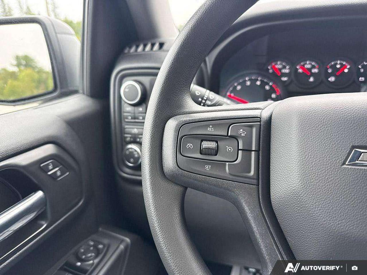 2026 Chevrolet Silverado 1500 TONNEAU. BEDLINER. ALL WEATHER MATS. TRAILER BRAKE CONTROLLER. HITCH GUIDANCE. Photo