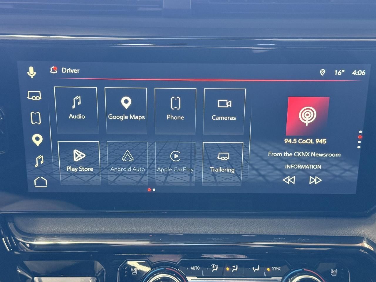 2026 GMC Sierra 1500 AT4 4WD CREW CAB LEATHR NAVI SUNROOF Photo