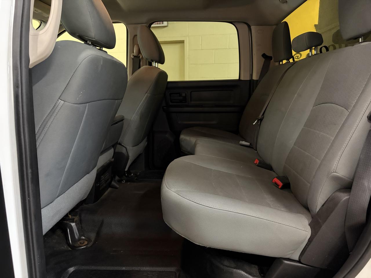 2016 RAM 3500 ST Photo
