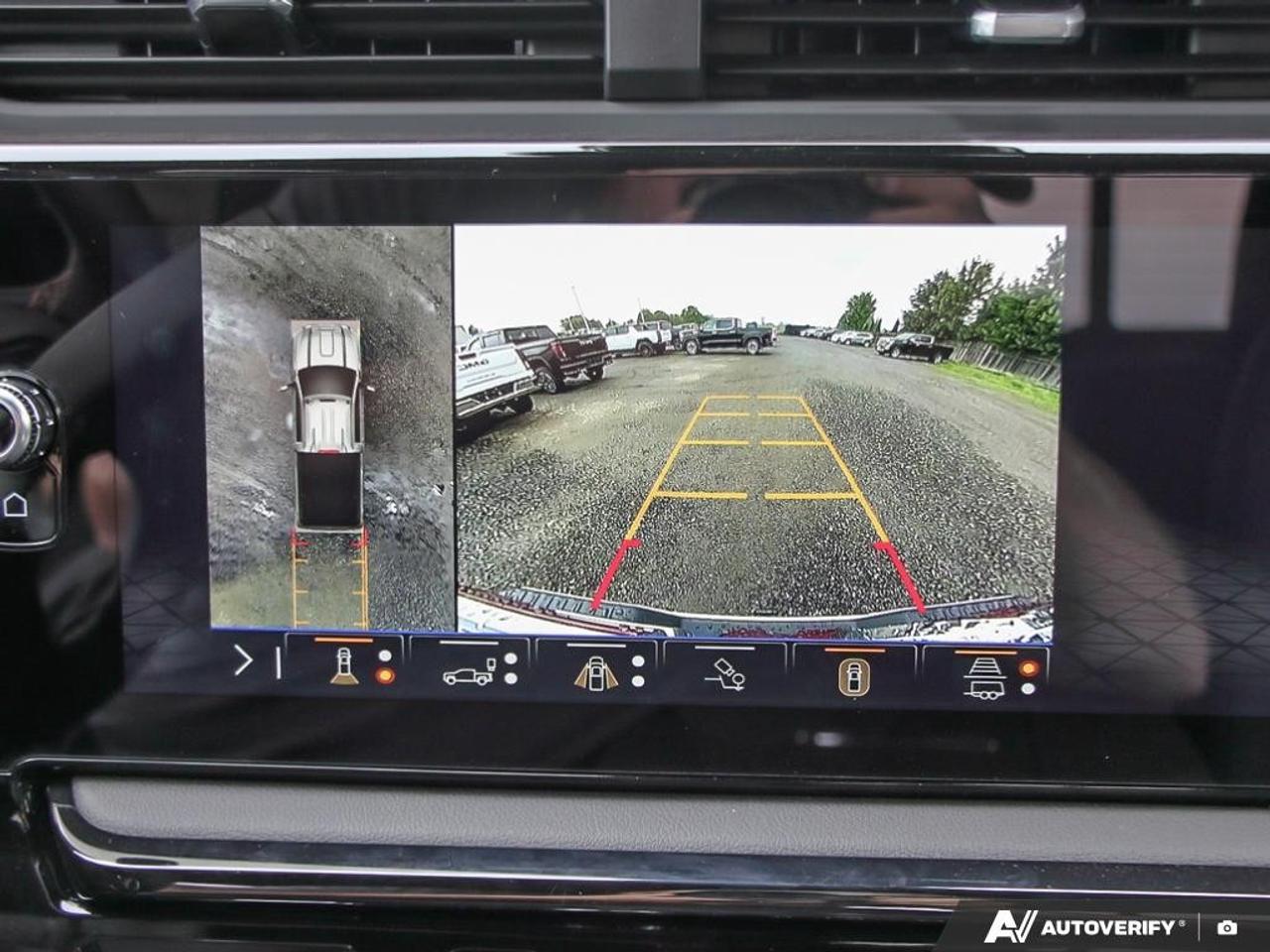 2026 GMC SIERRA 2500HD Crew Cab Standard Box 4-Wheel Drive AT4 Photo
