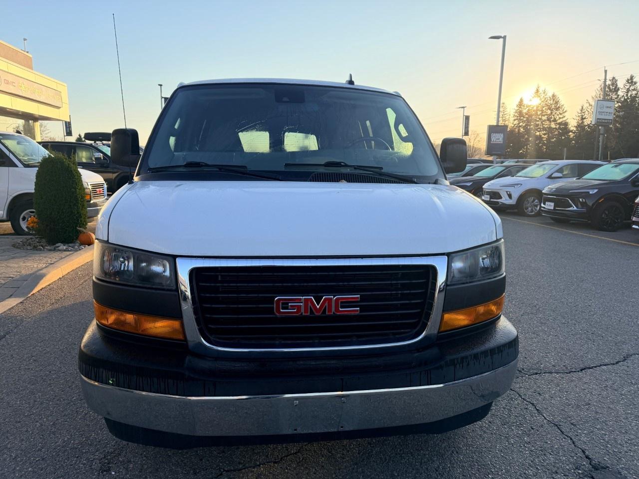 2019 GMC Savana Passenger RWD 2500 135" LT Photo