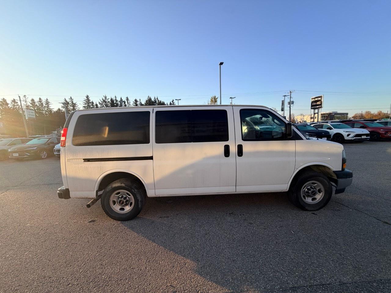 2019 GMC Savana Passenger RWD 2500 135" LT Photo