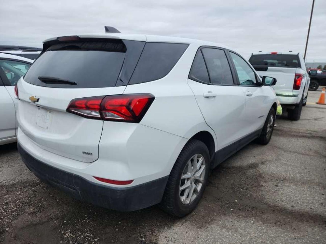 2022 Chevrolet Equinox LS AWD   FULLY CERTIFIED WITH WARRANTY Photo2