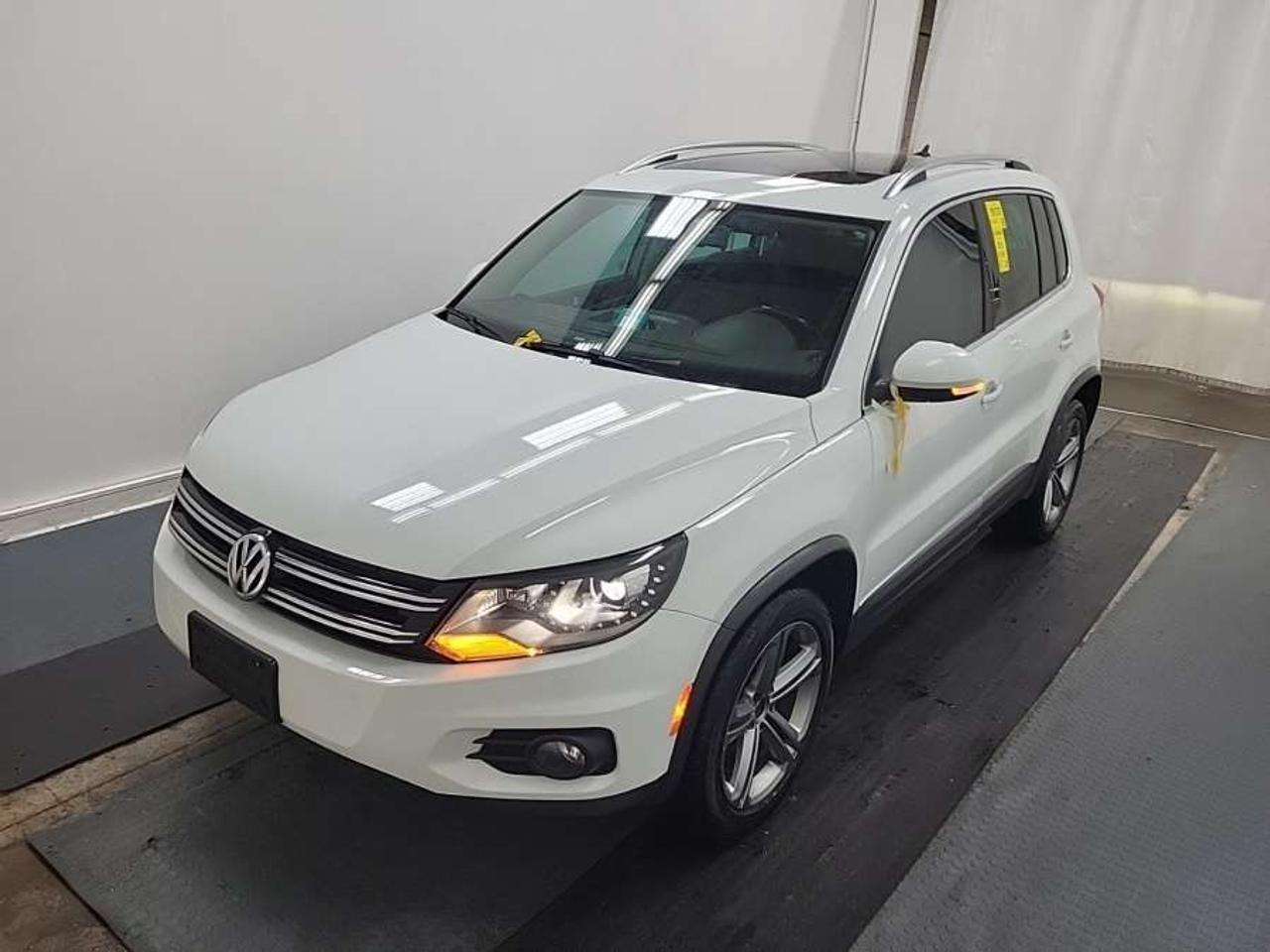2017 Volkswagen Tiguan HIGHLINE   FULLY CERTIFIED WITH WARRANTY Photo0