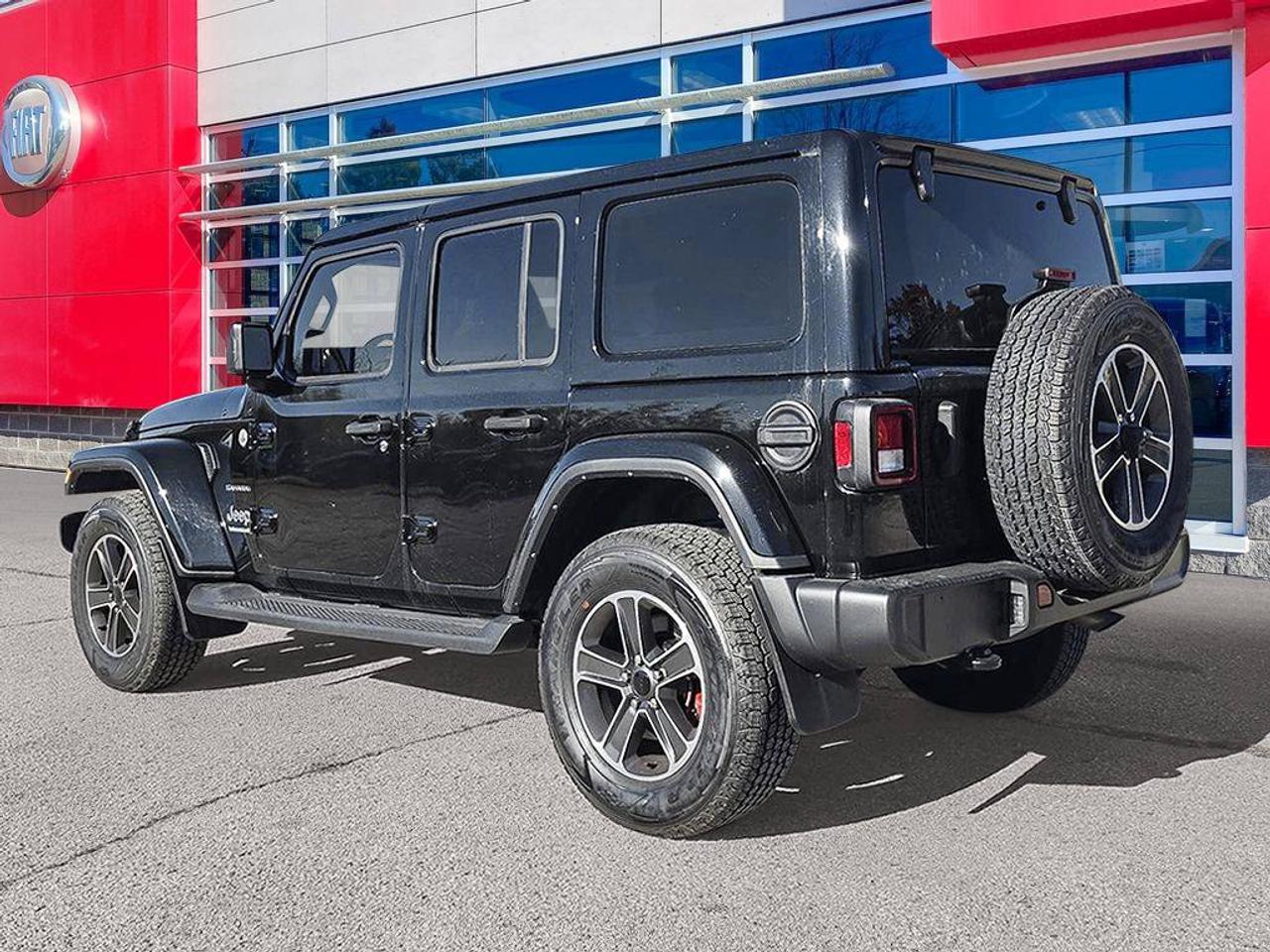 2023 Jeep Wrangler Sahara | One owner | Clean CarFax | Fully Certified | Dealer Service History | Ontario Vehicle | Photo