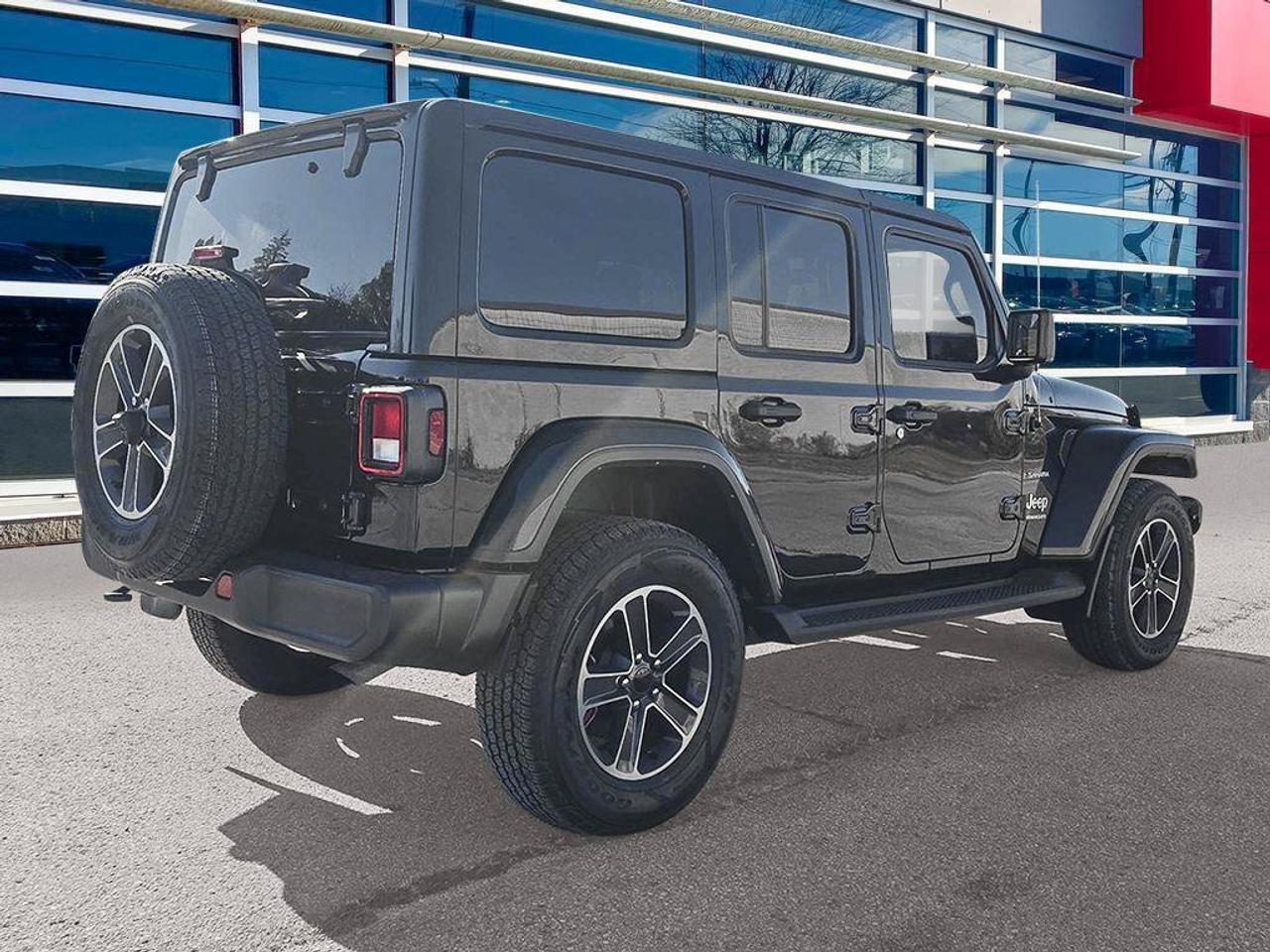 2023 Jeep Wrangler Sahara | One owner | Clean CarFax | Fully Certified | Dealer Service History | Ontario Vehicle | Photo
