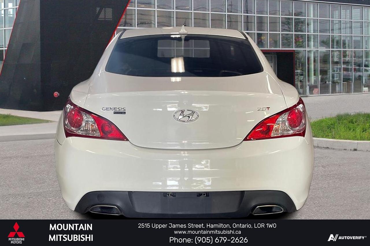 2012 Hyundai Genesis Coupe Premium Photo