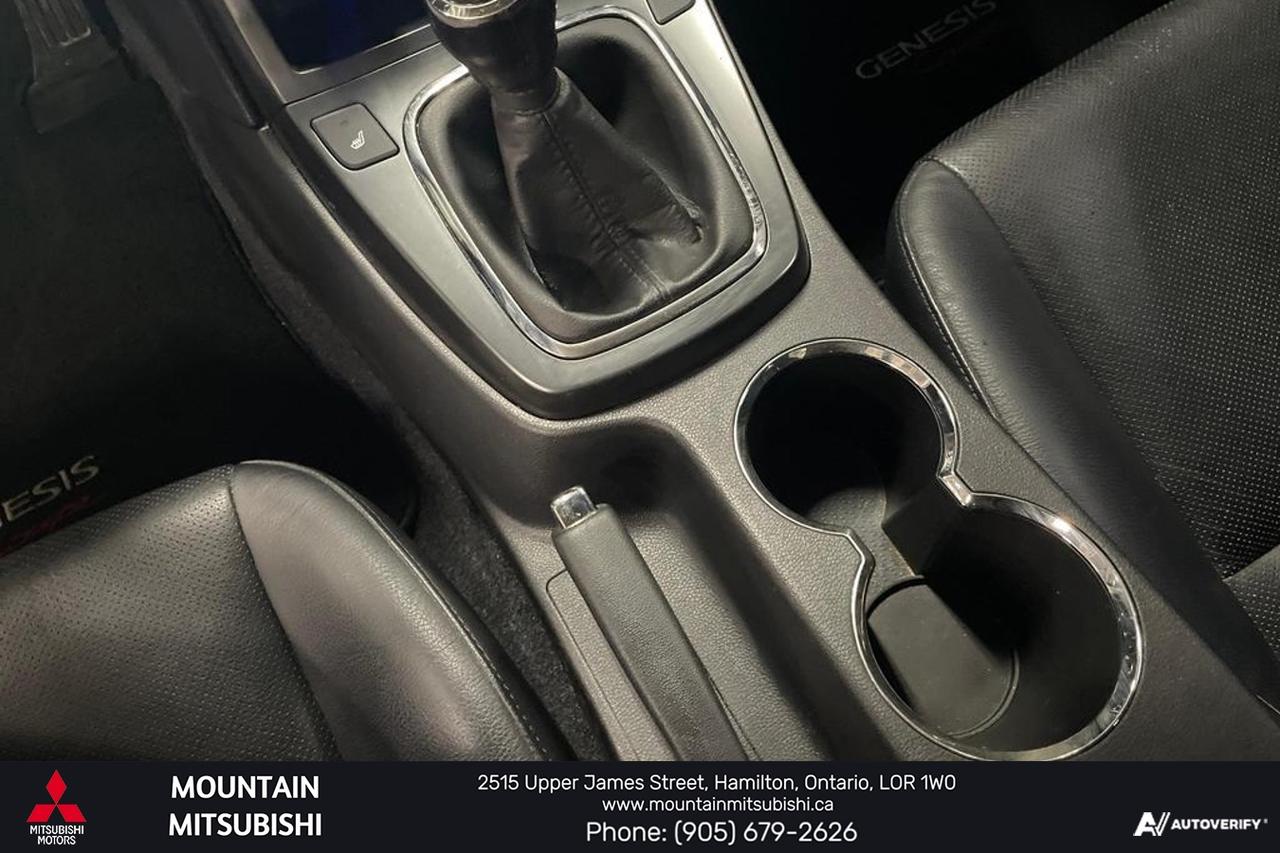 2012 Hyundai Genesis Coupe Premium Photo