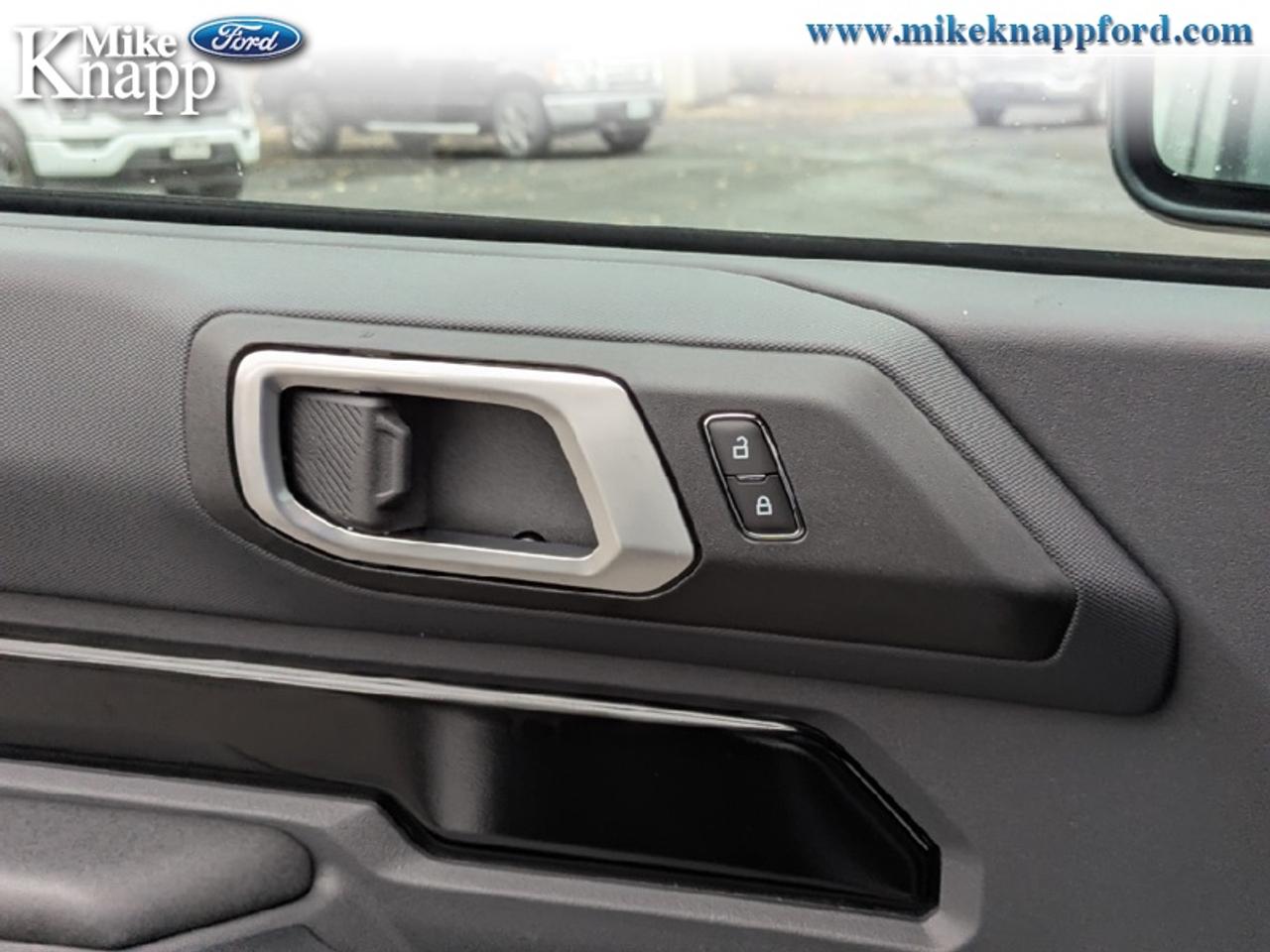 2026 Ford Bronco Base Photo