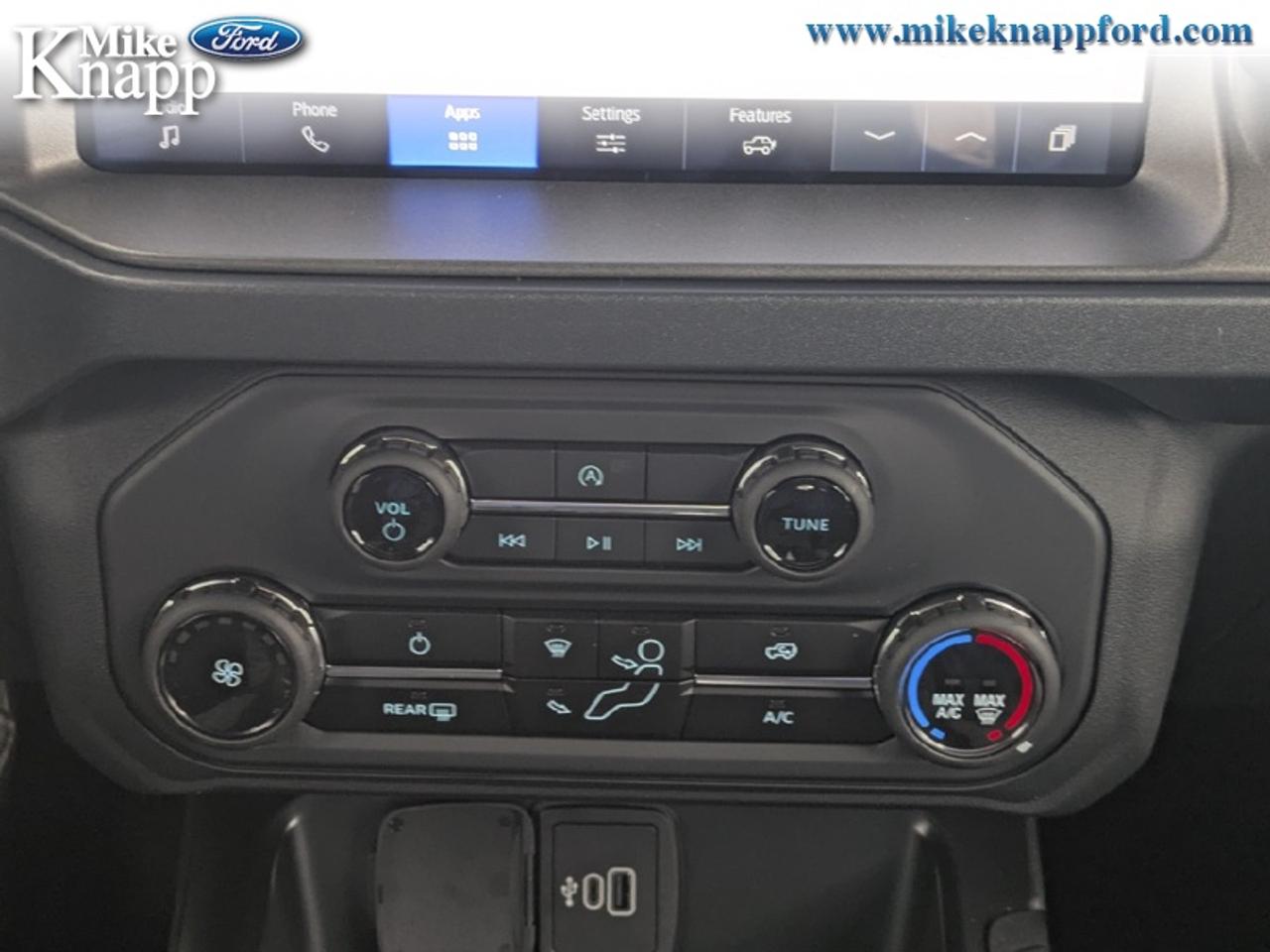 2026 Ford Bronco Base Photo