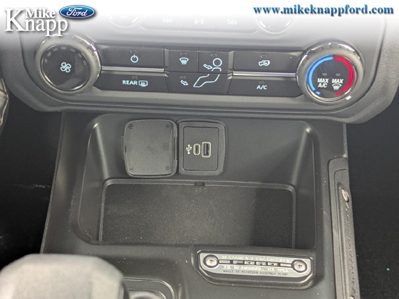 2026 Ford Bronco Base Photo