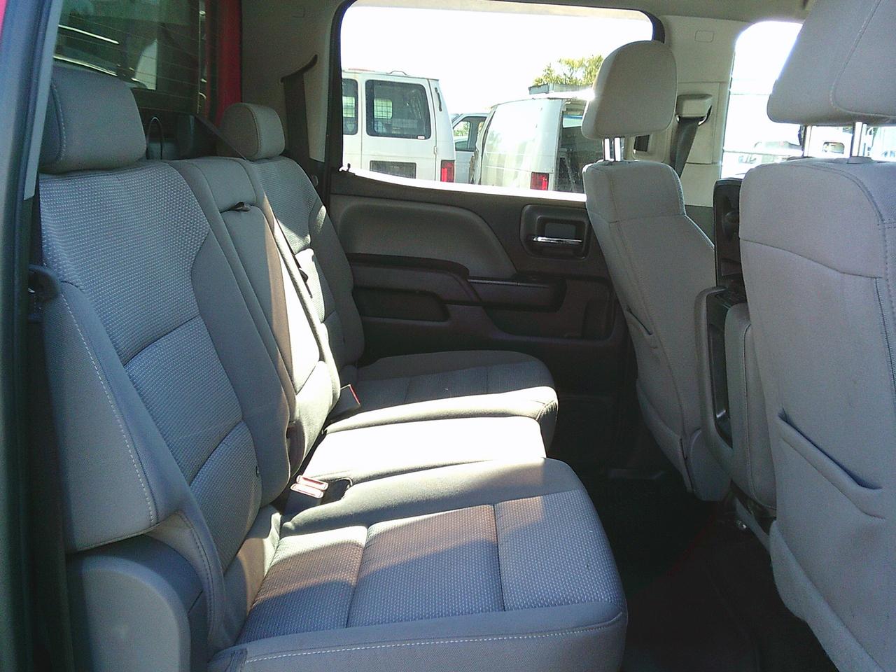 2018 Chevrolet Silverado 1500 4WD Crew Cab 143.5" Custom Photo