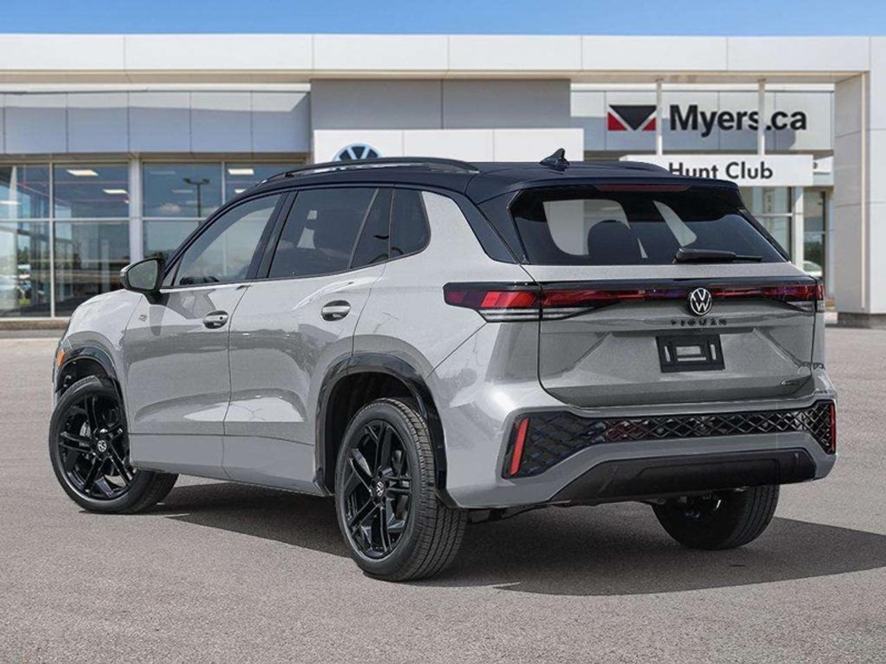 2027 Volkswagen Tiguan R-Line Black Edition Photo