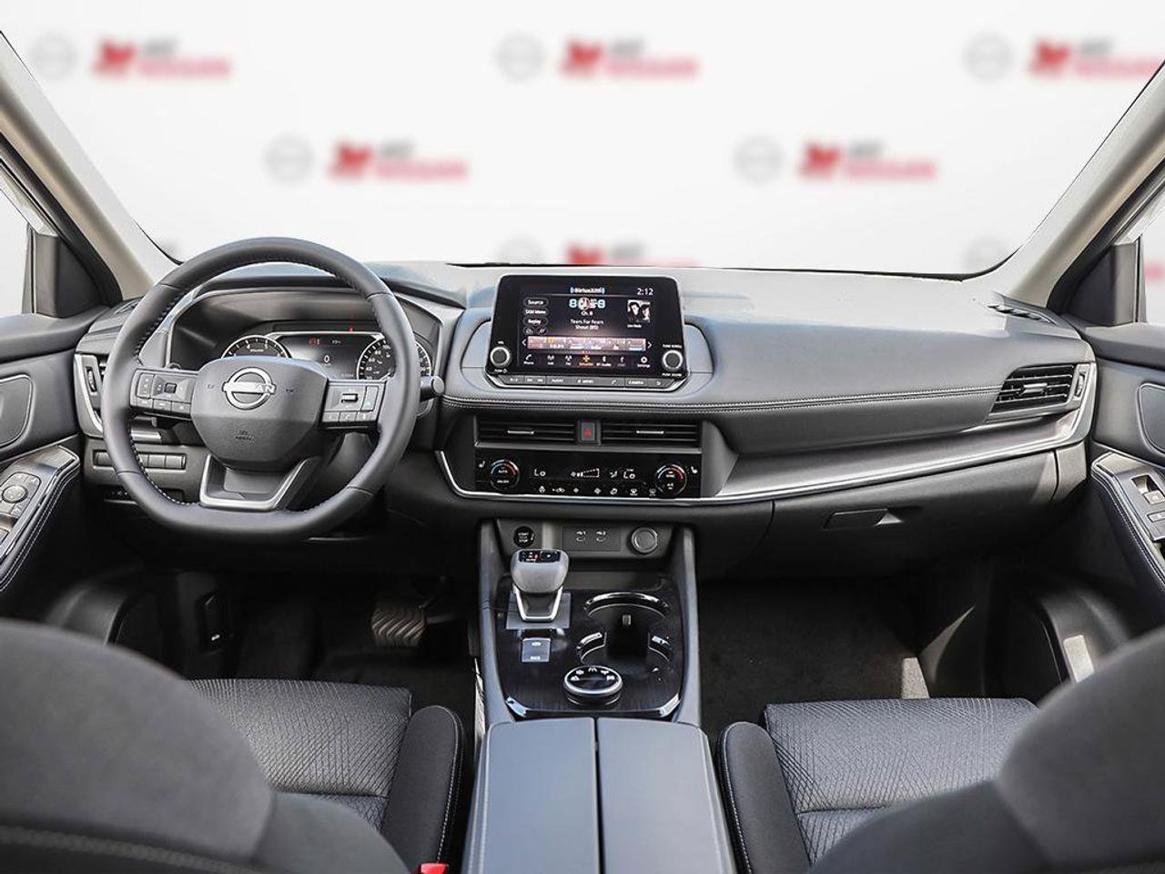 2026 Nissan Rogue SV MOONROOF Photo