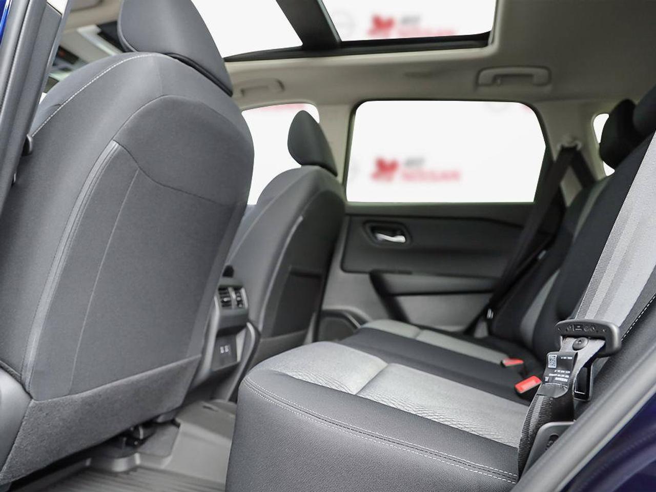 2026 Nissan Rogue SV MOONROOF Photo