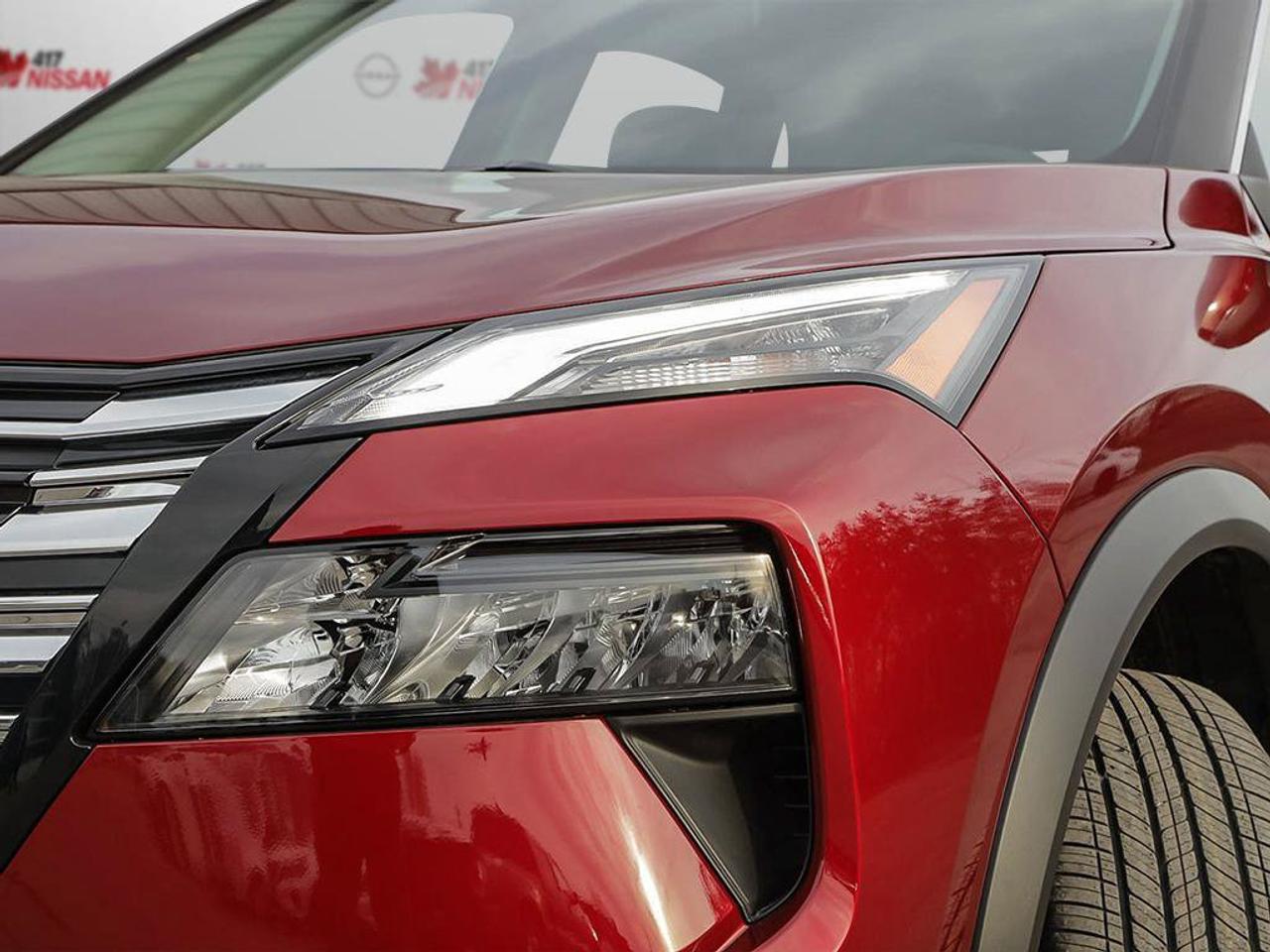 2026 Nissan Rogue SV MOONROOF Photo