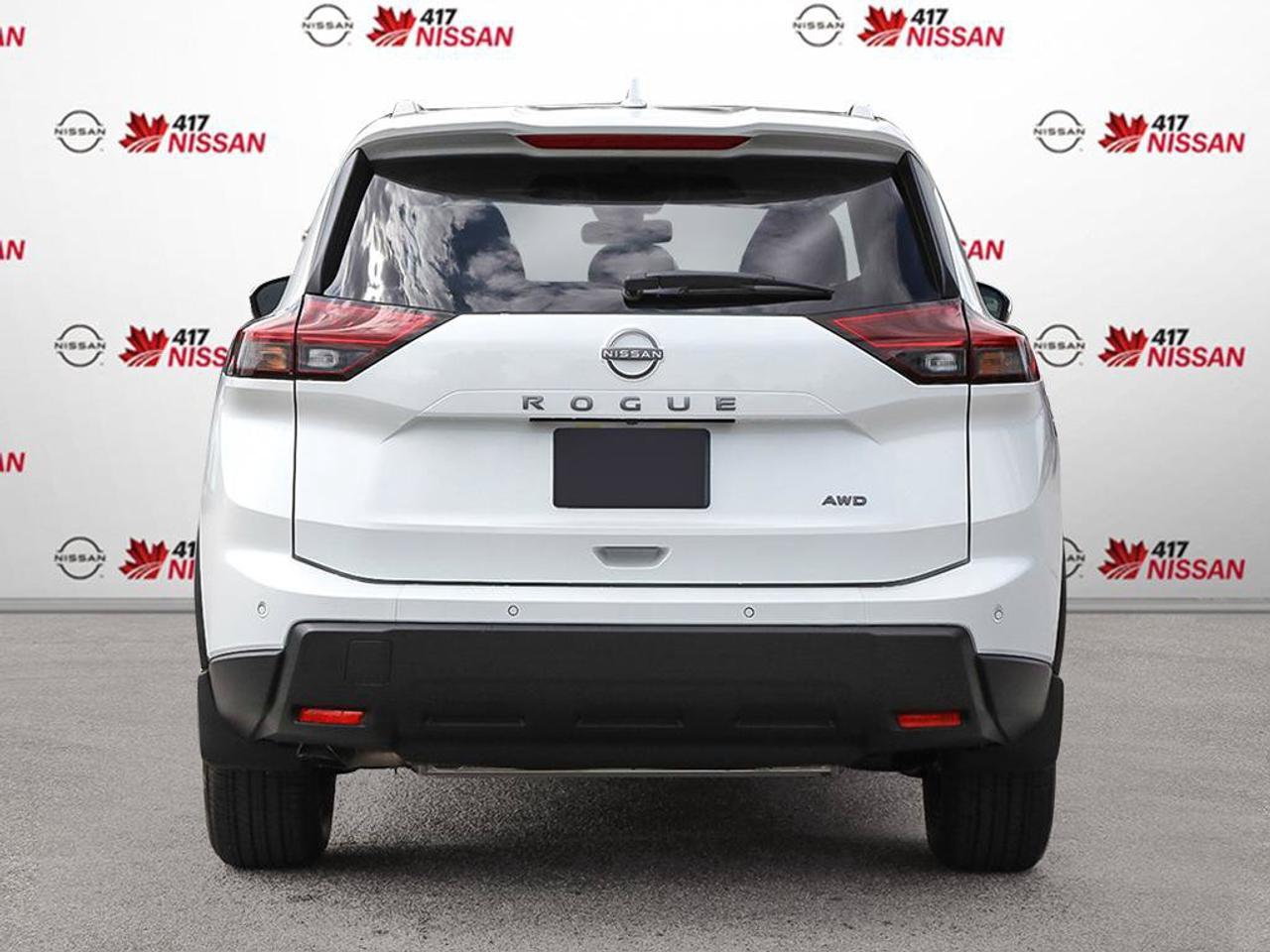 2026 Nissan Rogue SV MOONROOF Photo