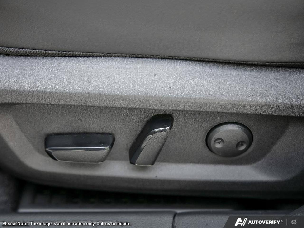 2024 Nissan Rogue Platinum Photo