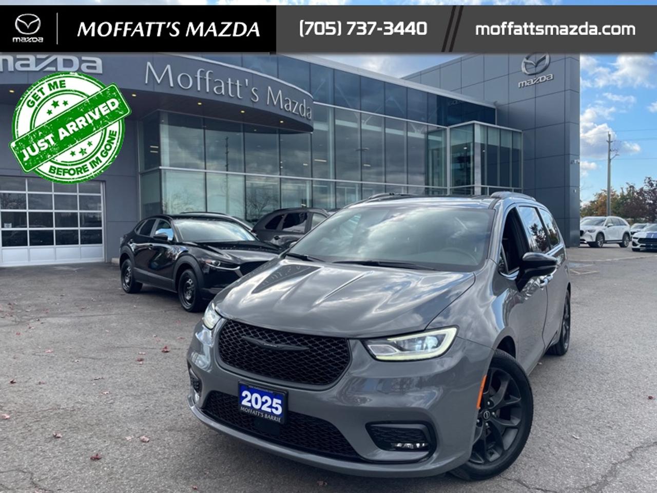 2025 Chrysler Pacifica Limited Photo0
