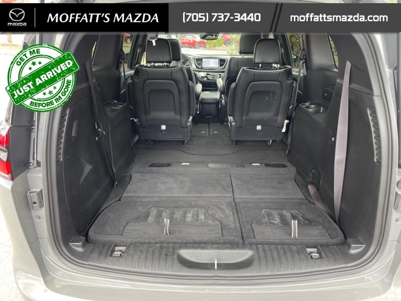2025 Chrysler Pacifica Limited Photo