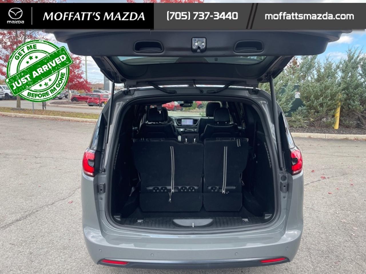 2025 Chrysler Pacifica Limited Photo