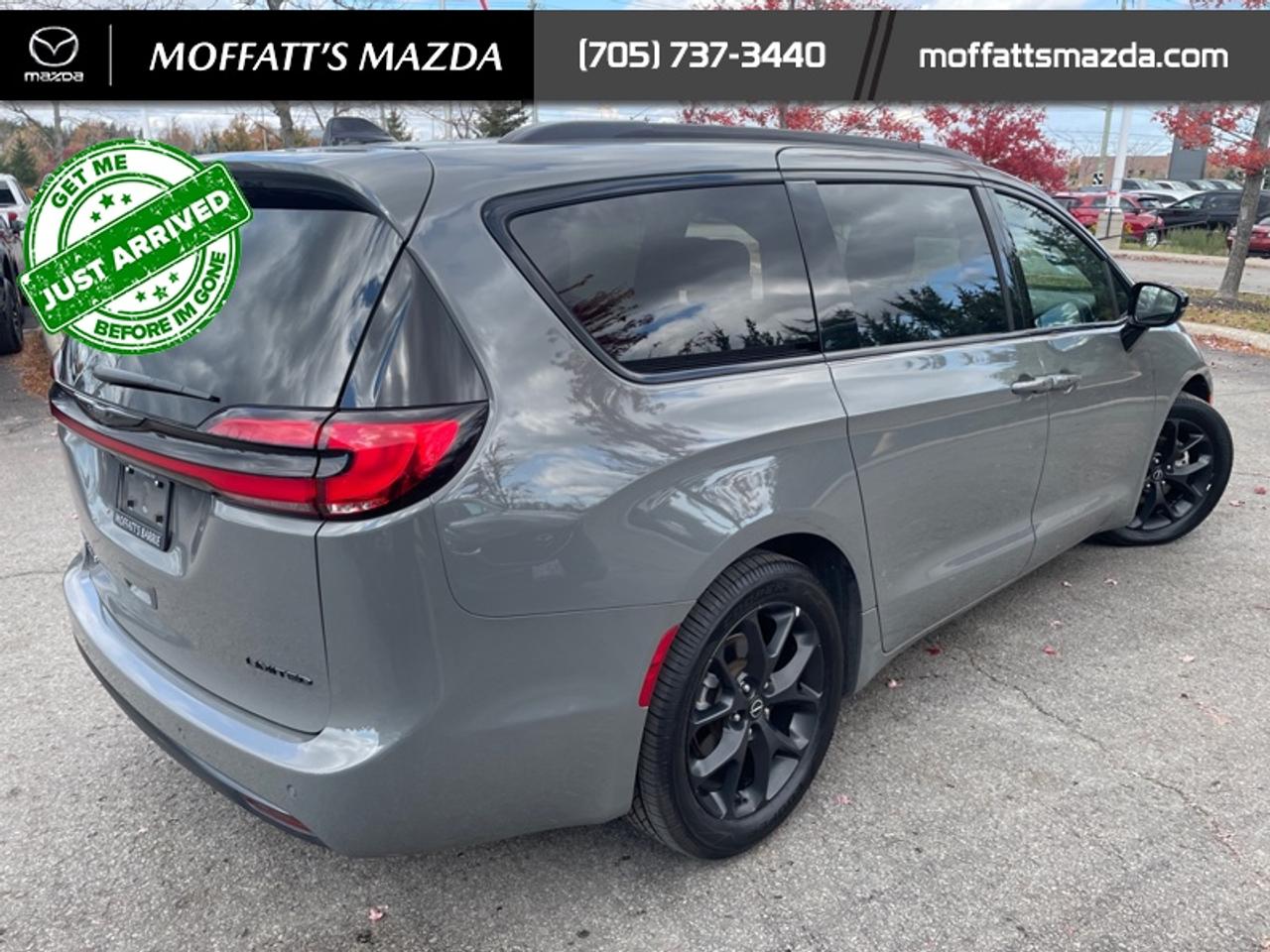 2025 Chrysler Pacifica Limited Photo