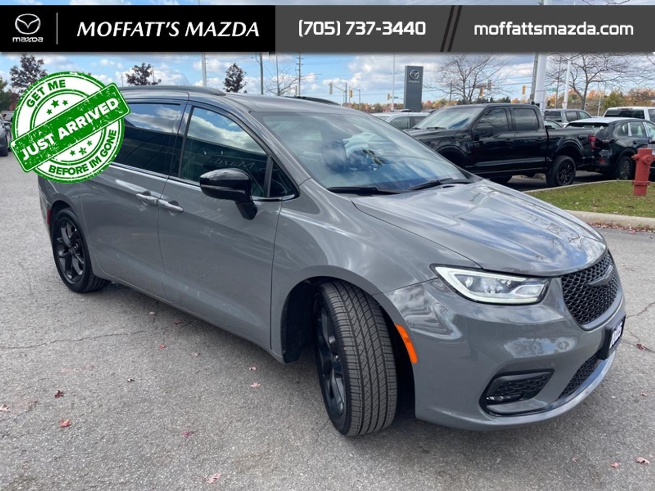 2025 Chrysler Pacifica Limited Photo