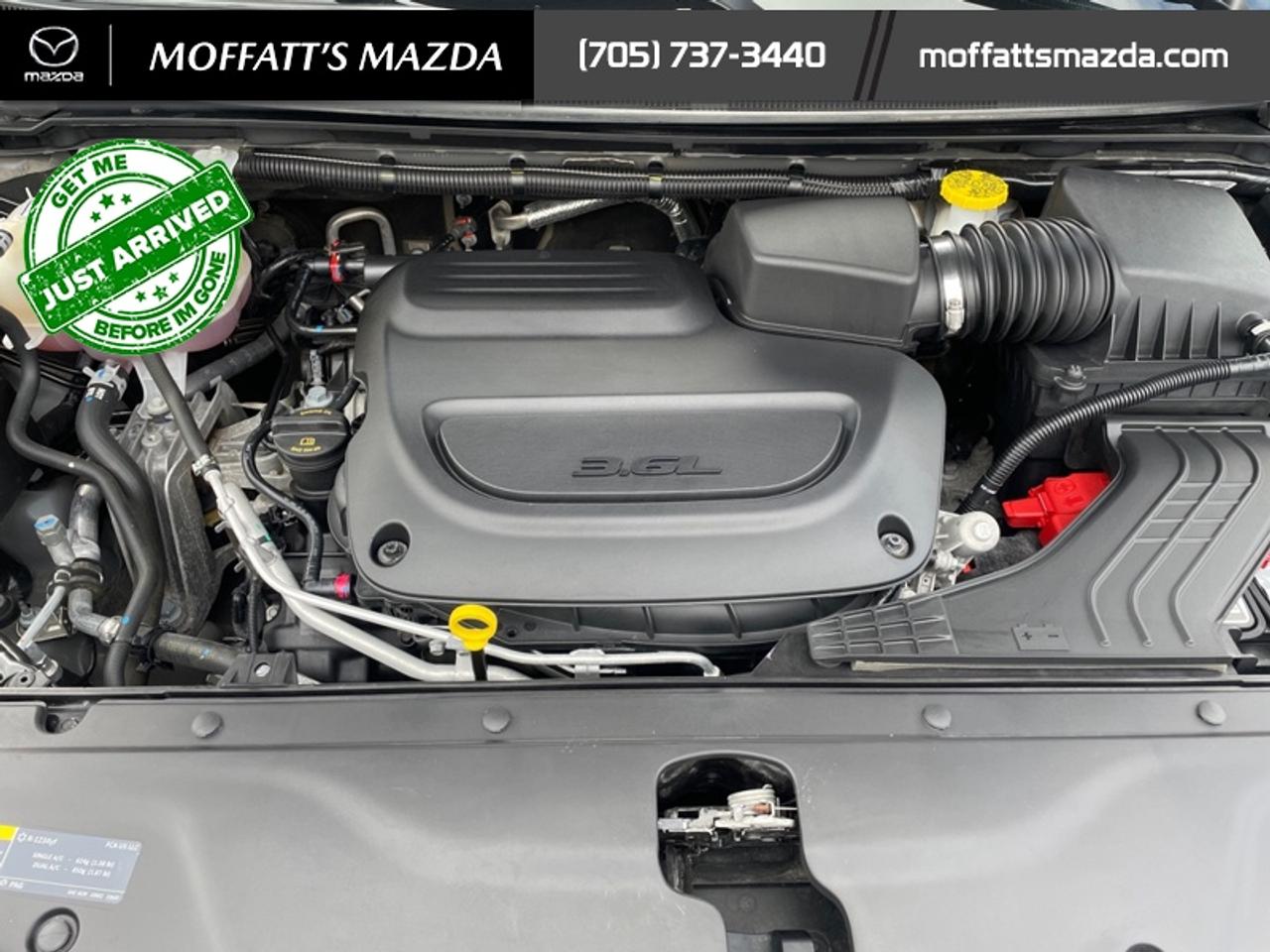 2025 Chrysler Pacifica Limited Photo