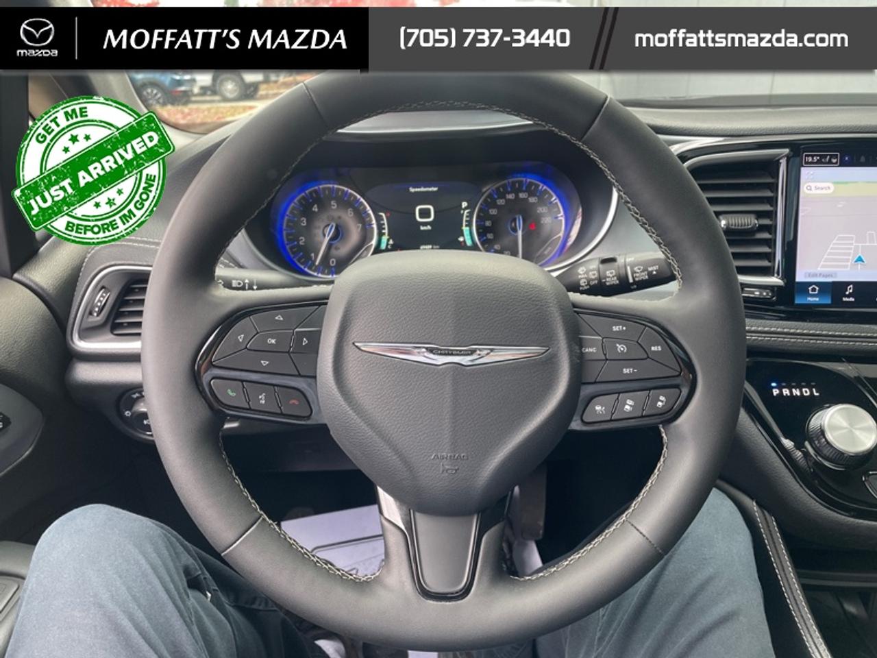 2025 Chrysler Pacifica Limited Photo