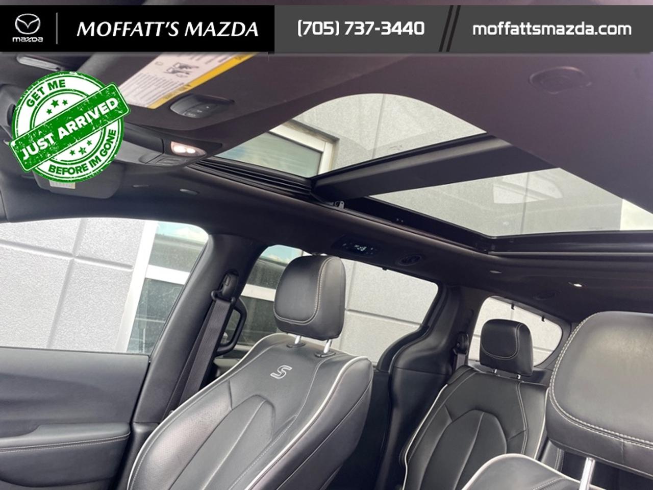 2025 Chrysler Pacifica Limited Photo