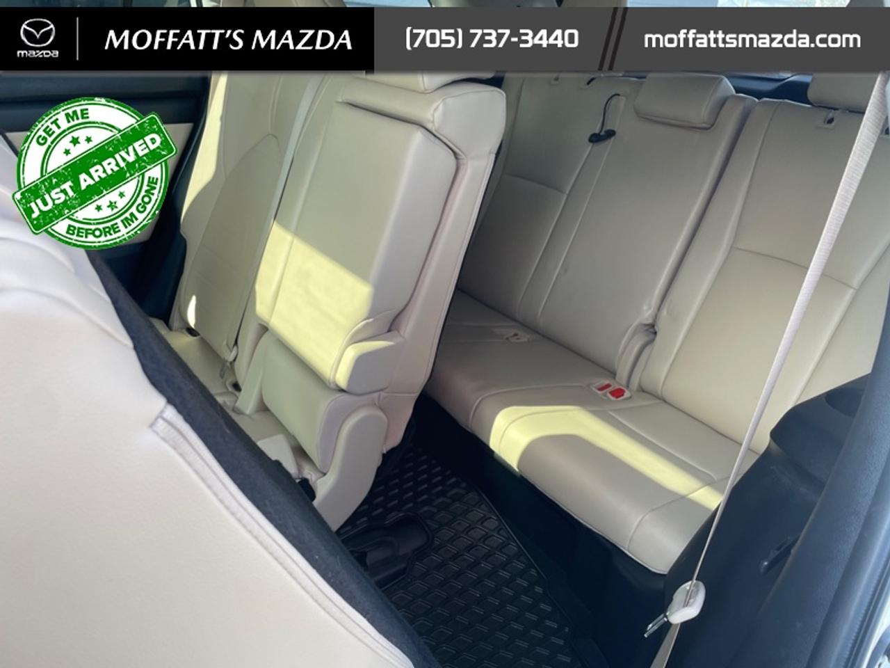 2023 Toyota Highlander XLE Photo