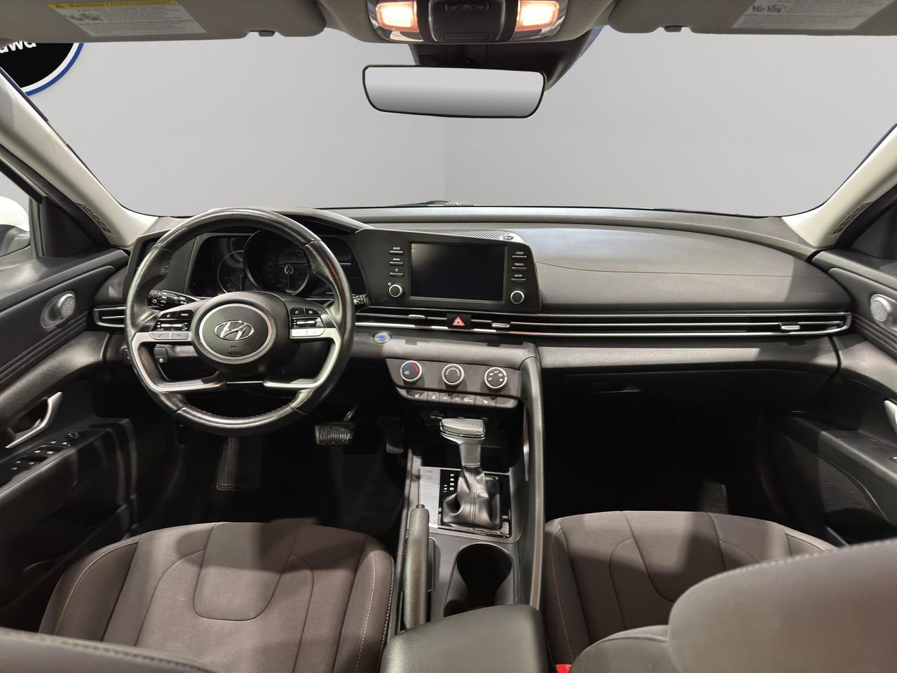 2023 Hyundai Elantra Preferred | Blind-Spot Monitoring | Collision Avoidance | Lane Management Photo