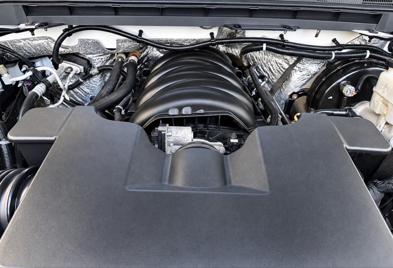 2018 GMC Sierra 1500 4WD Crew Cab  SLT All Terain Fully Equipped Photo