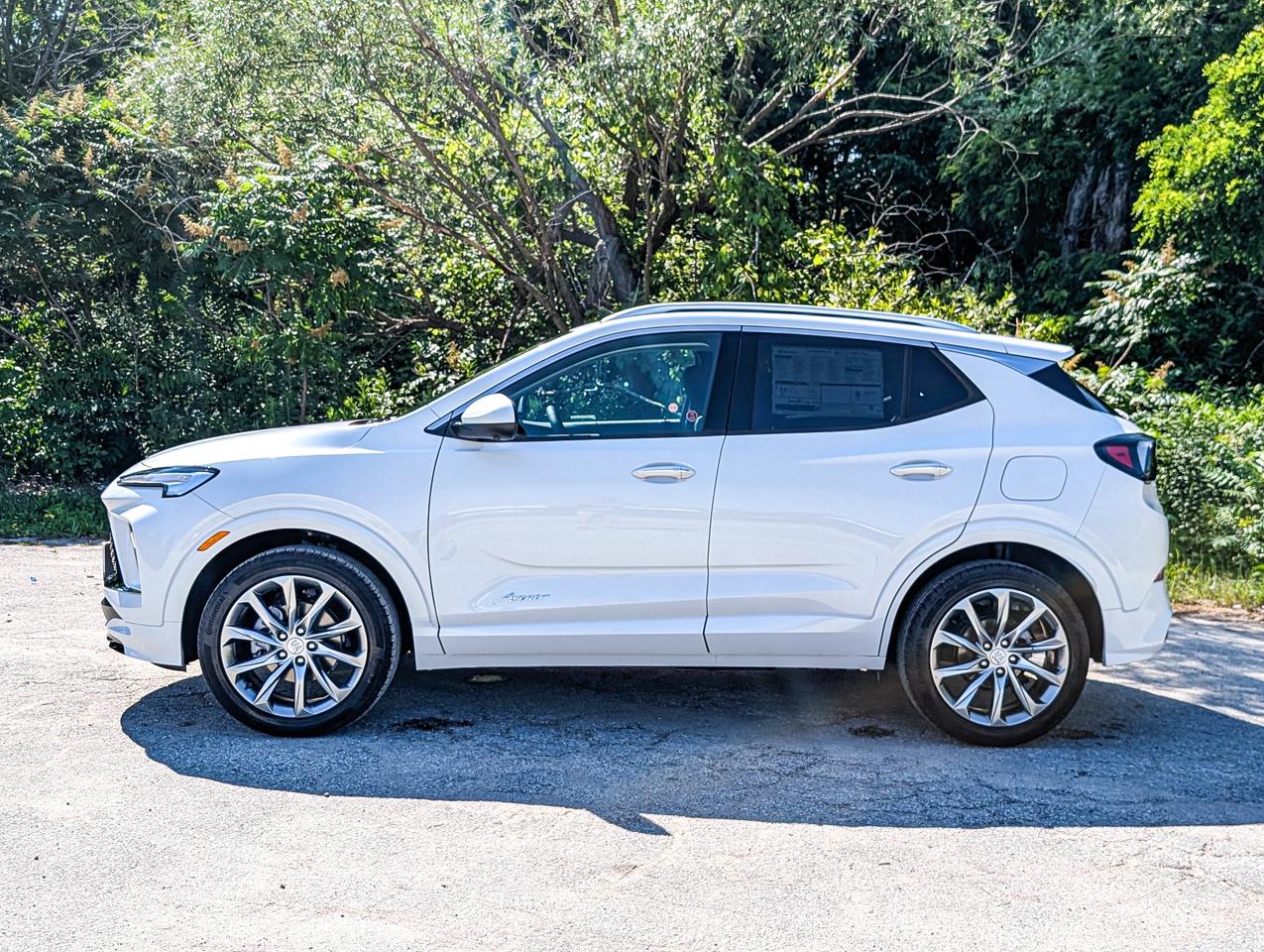 2026 Buick Encore GX Avenir Photo4