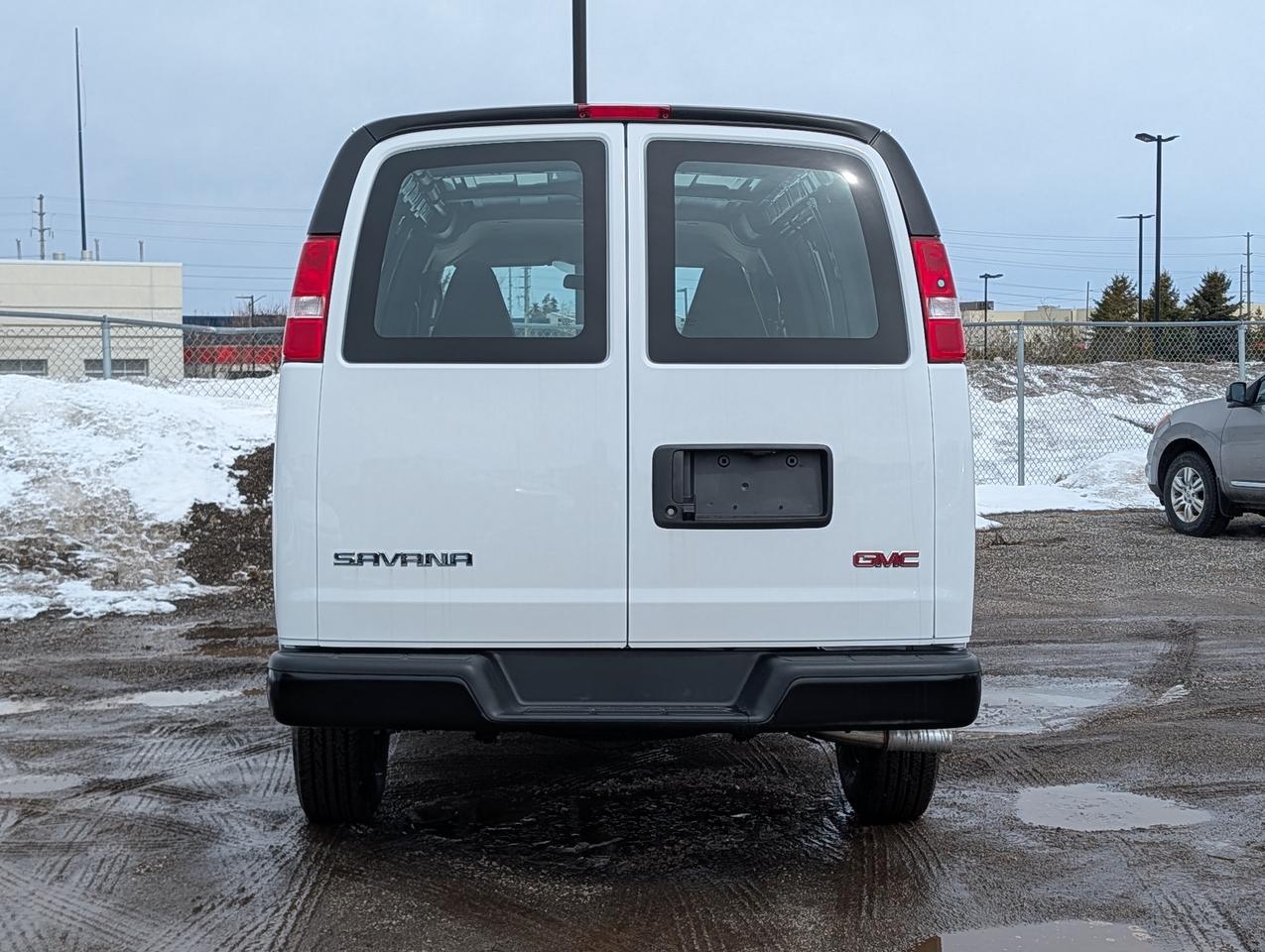 2025 GMC Savana Cargo Van  Photo