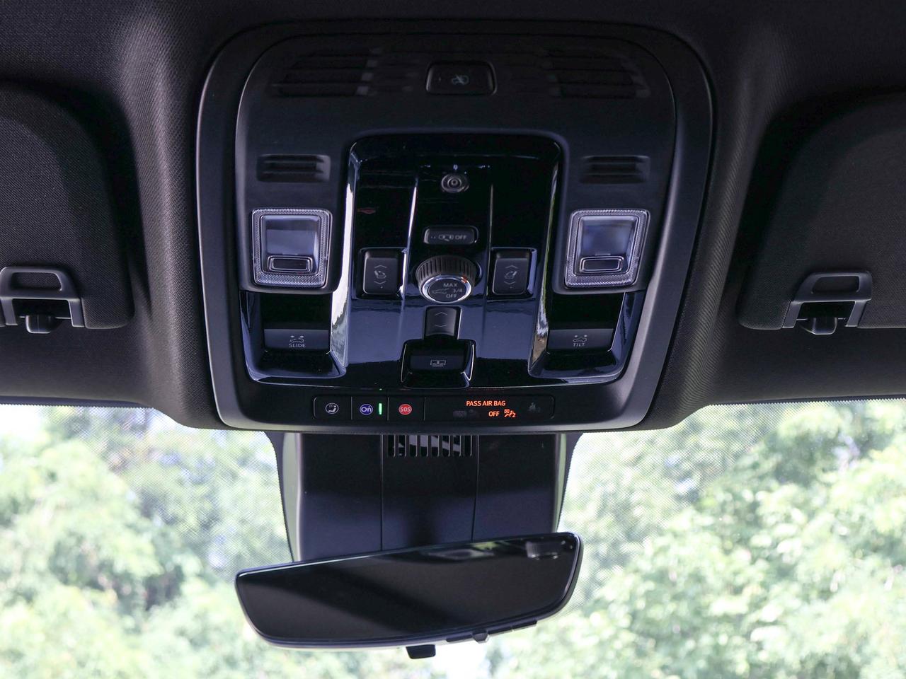 2026 GMC Yukon Denali Photo