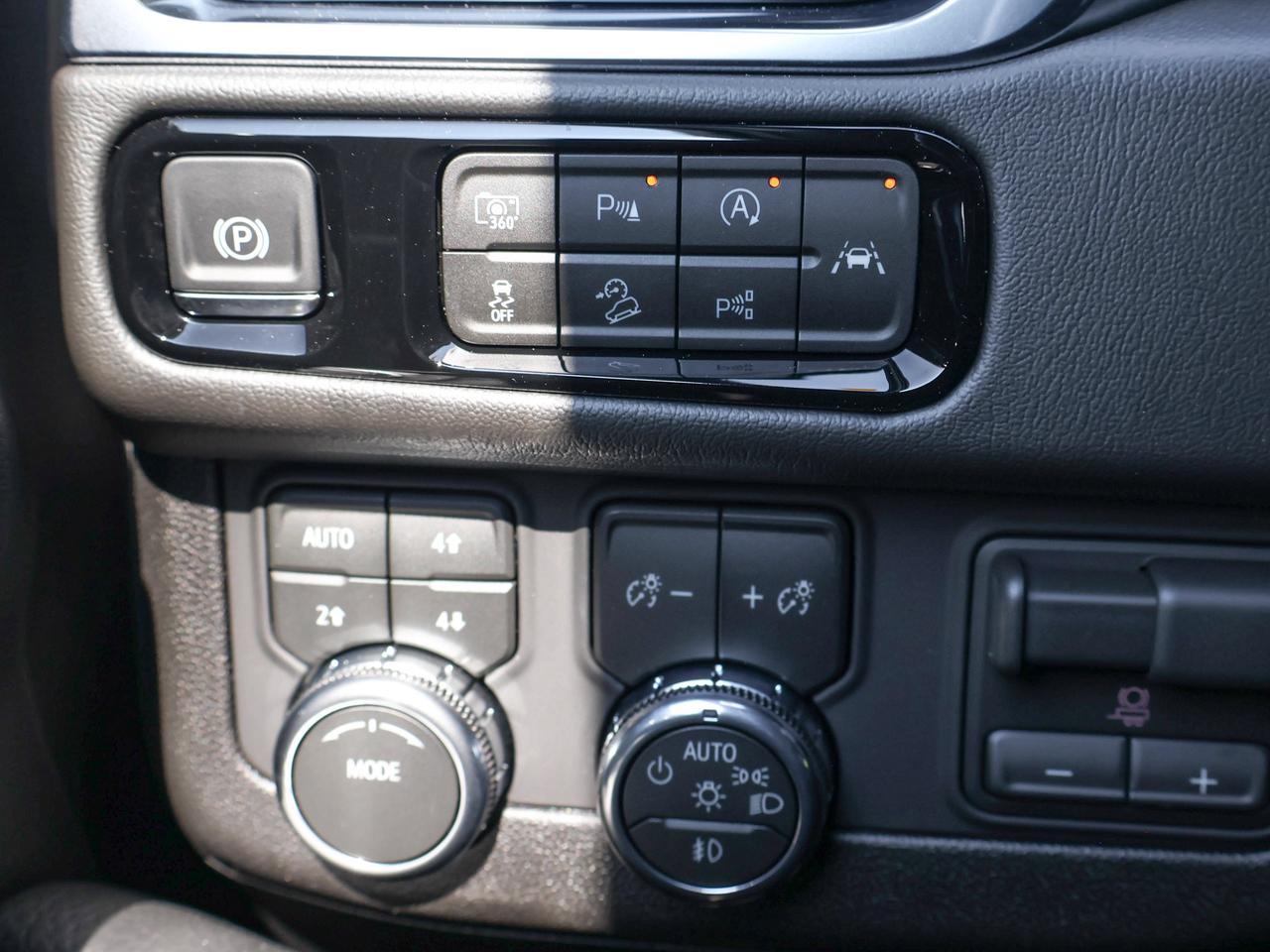 2026 GMC Yukon Denali Photo