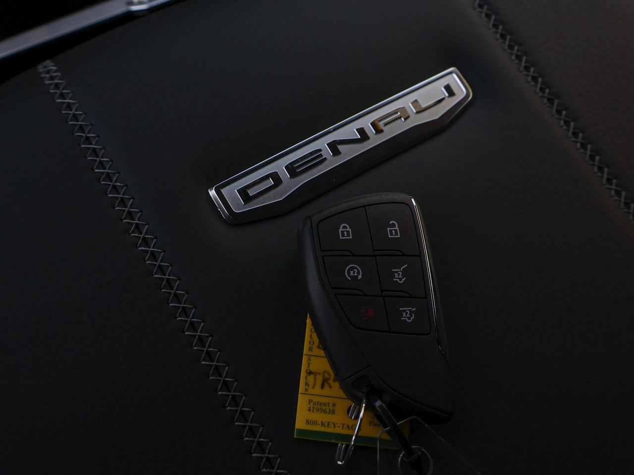 2026 GMC Yukon Denali Photo