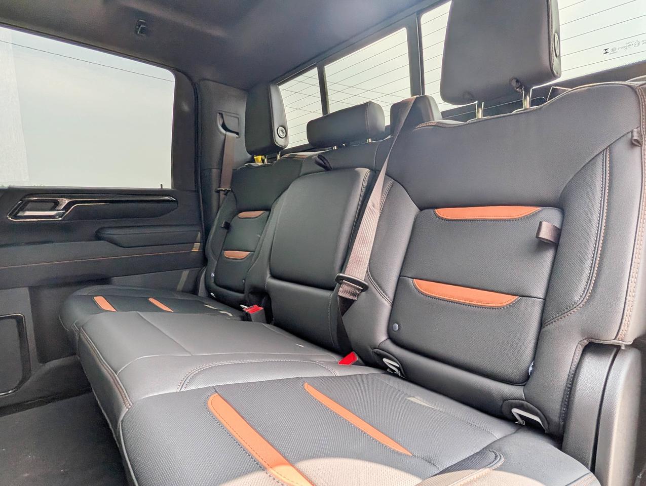 2026 GMC SIERRA 2500HD AT4 Photo