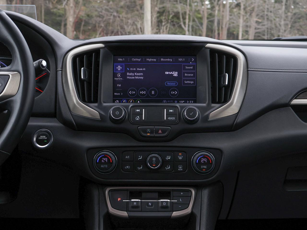 2024 GMC Terrain Denali Photo