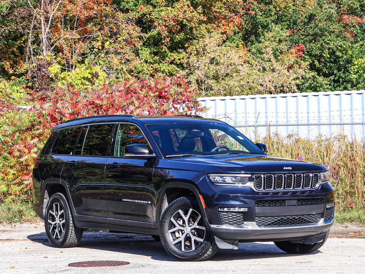 2024 Jeep Grand Cherokee L Limited Photo1