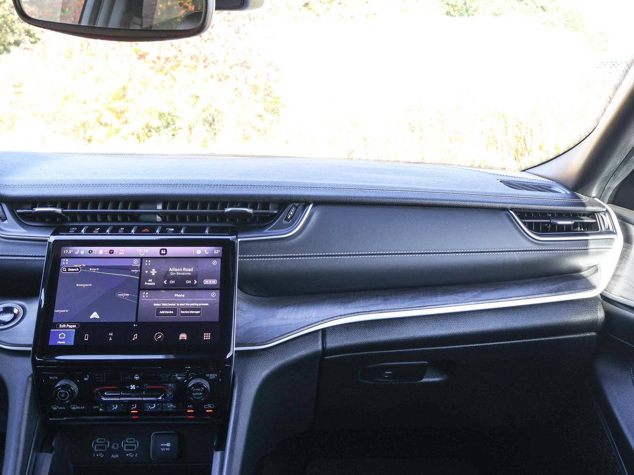 2024 Jeep Grand Cherokee L Limited Photo