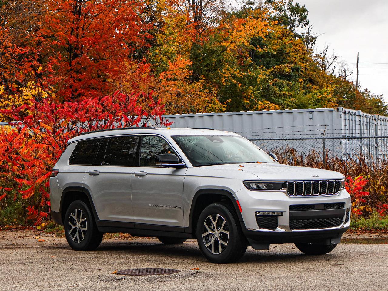 2024 Jeep Grand Cherokee L Limited Photo