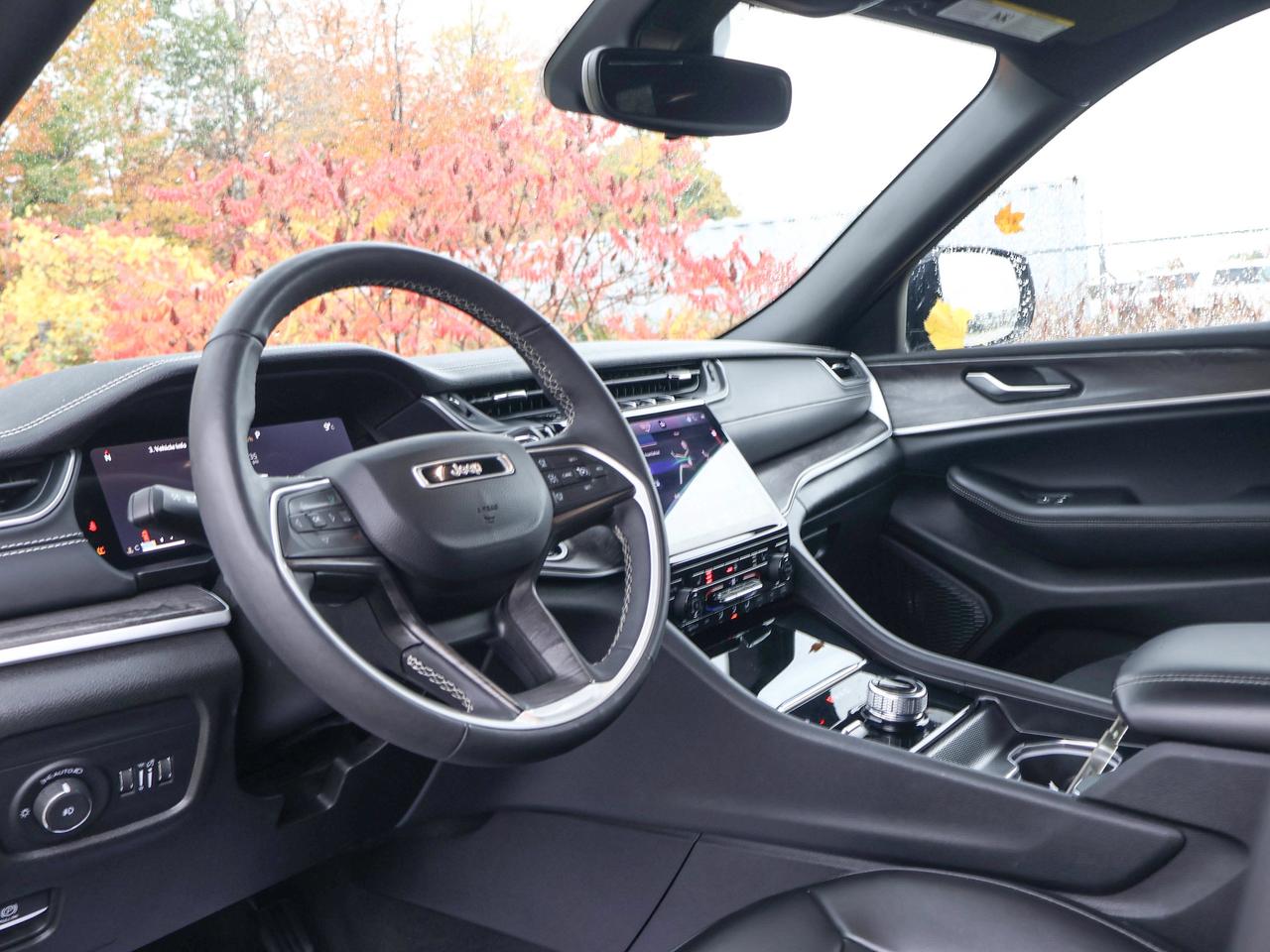 2024 Jeep Grand Cherokee L Limited Photo