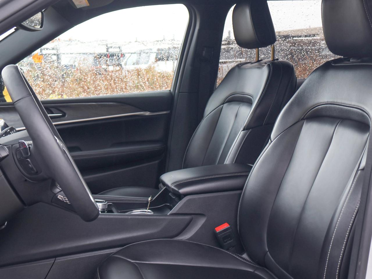 2024 Jeep Grand Cherokee L Limited Photo