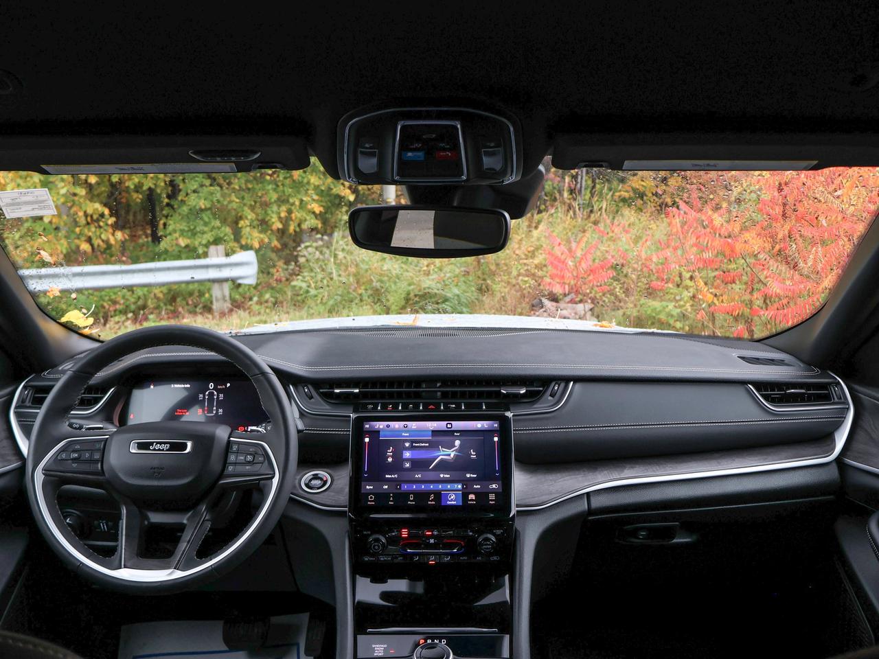 2024 Jeep Grand Cherokee L Limited Photo